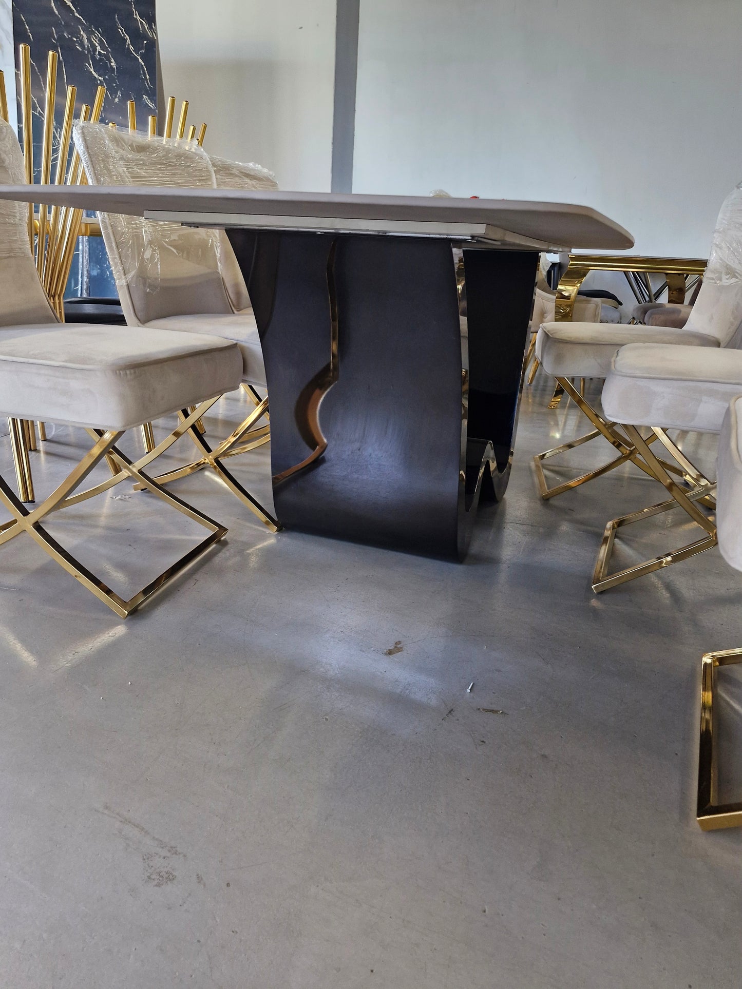 Gloss black dining table