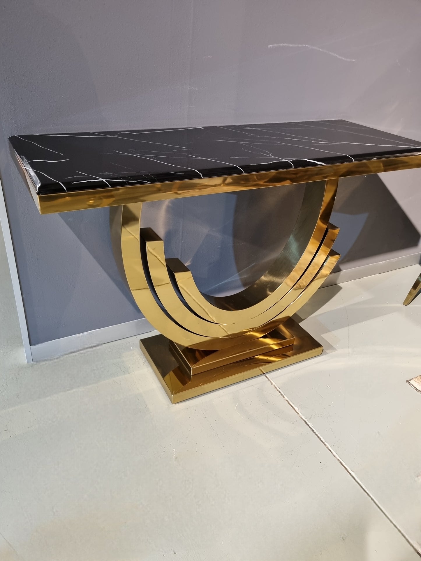 Lusso marble console