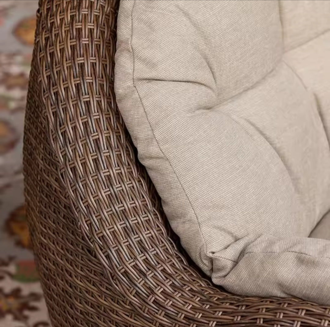 Outdoor Rattan lounger with ottoman 