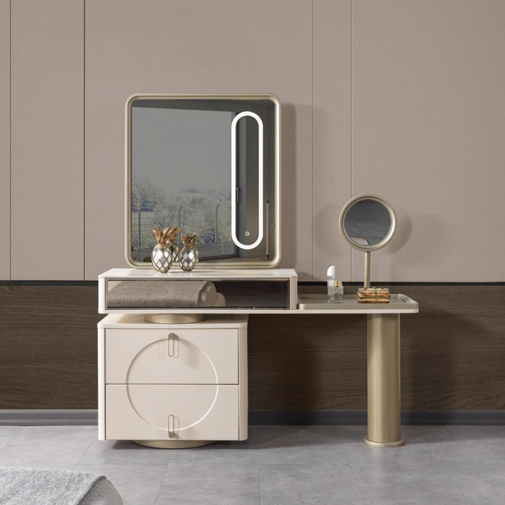 Vanity set with mirror 