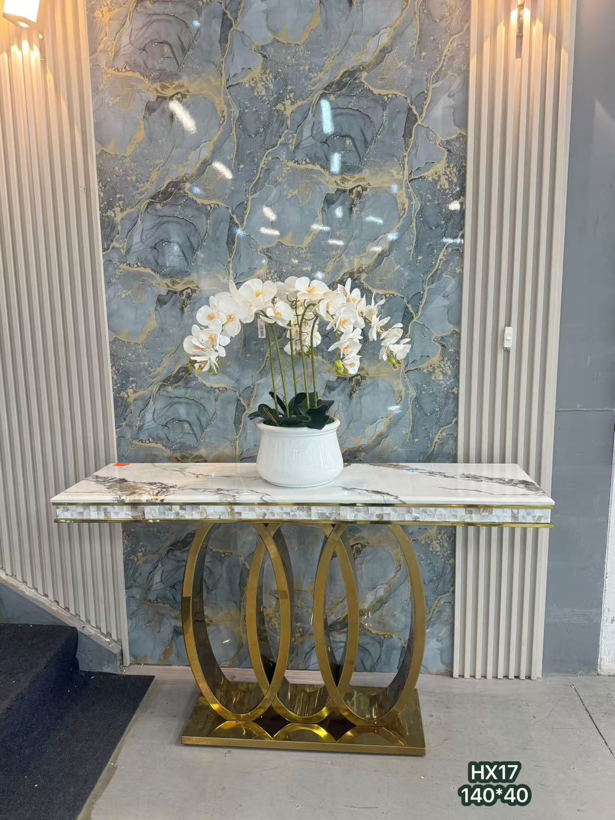 Dolce Vita Luxe Console