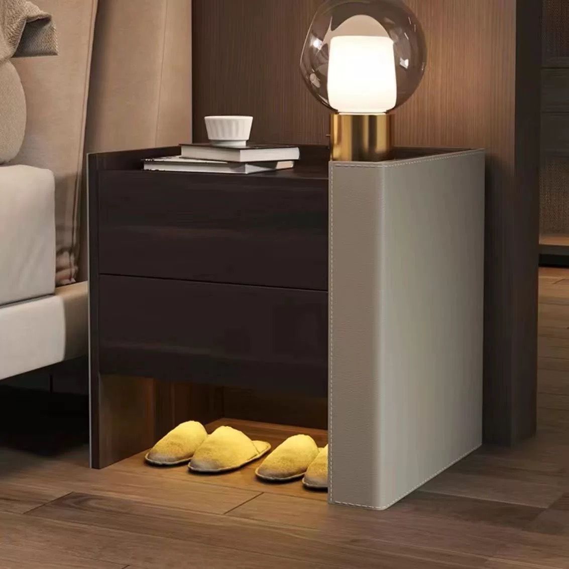 Pedestal with LED light 